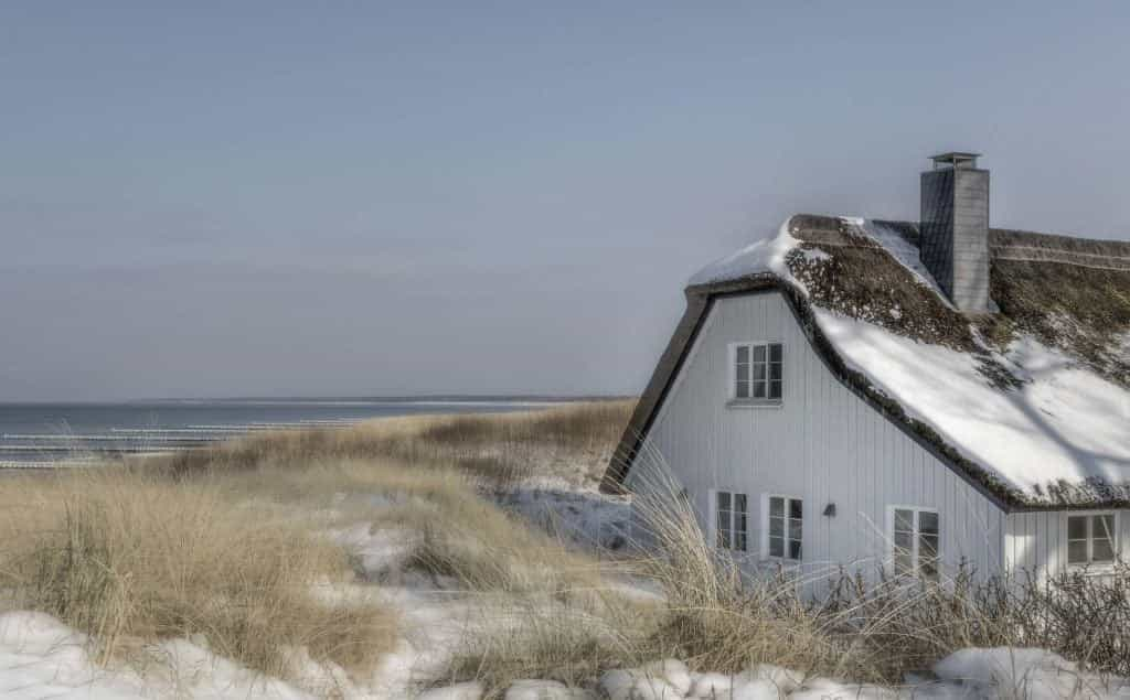 Wintercamping an der Ostsee – Die traumhafte Weite des verschneiten Nordens genießen