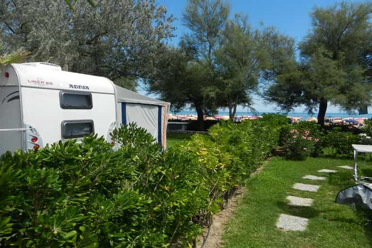 Komfort-Camping an der italienischen Adria: Camping Village Pino Mare