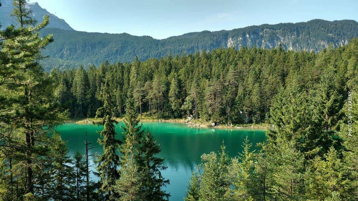 Camping am Eibsee: Baden, Wanderungen & Rundweg – Urlaubstipps für die Familie