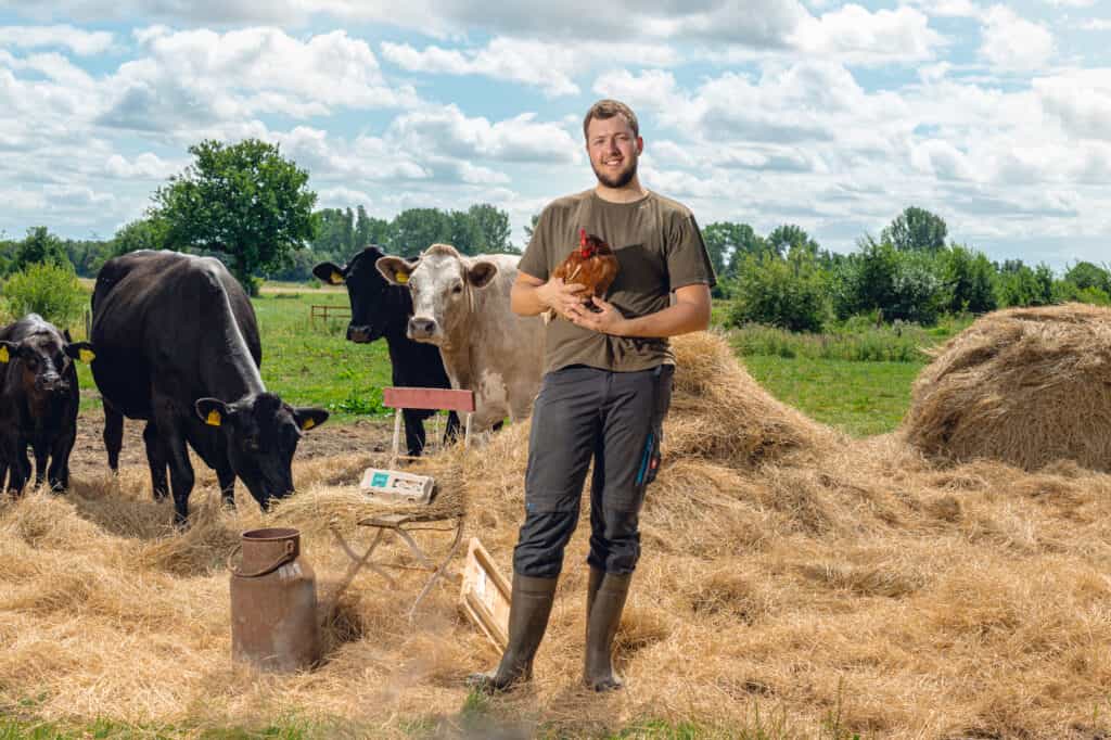 Von der Kuh zur Kugel: Ein Ausflug auf den Bauernhof der Familie Campen mit Hofladen und Eisproduktion