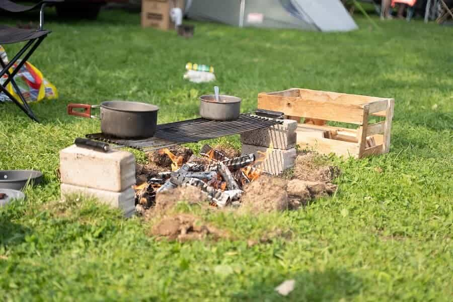 Kochen ohne Strom beim Zelten