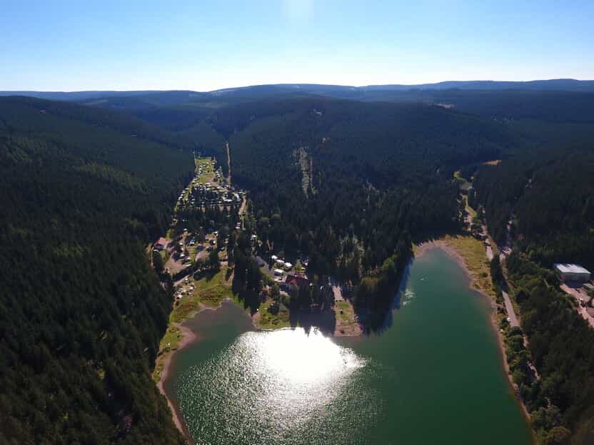 Oberhof Camping am Lütsche Stausee: Idylle pur im grünen Herzen Deutschlands