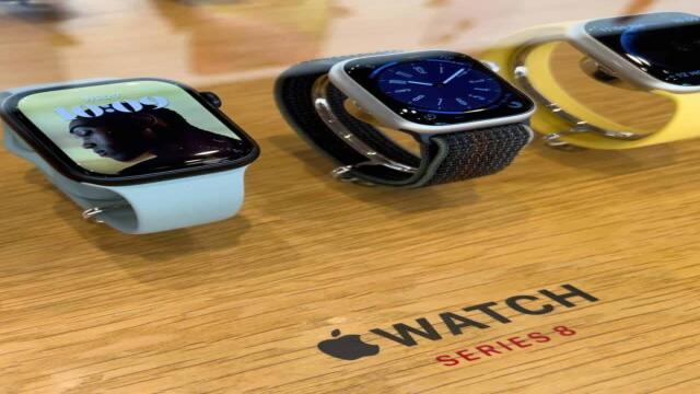 Apple Watch Series 8 vs. Galaxy Watch 5: Which One Wins?