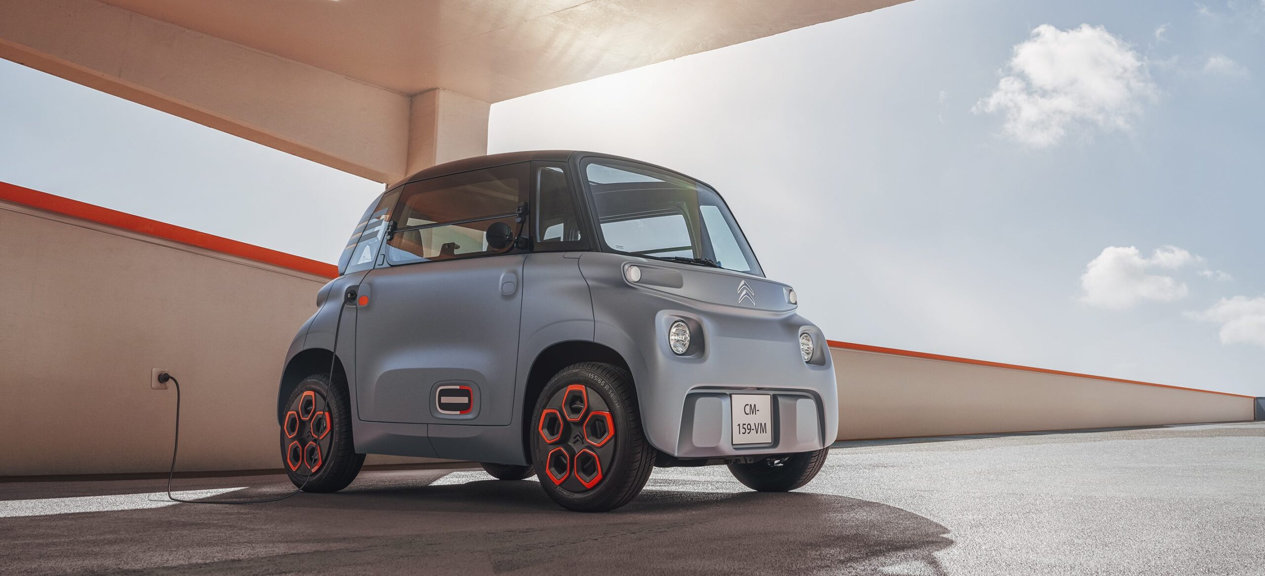 Citroën launches $6,000 electric car that a 14-year-old can drive