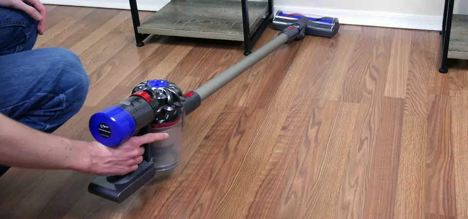 Dyson V7 vs. V8