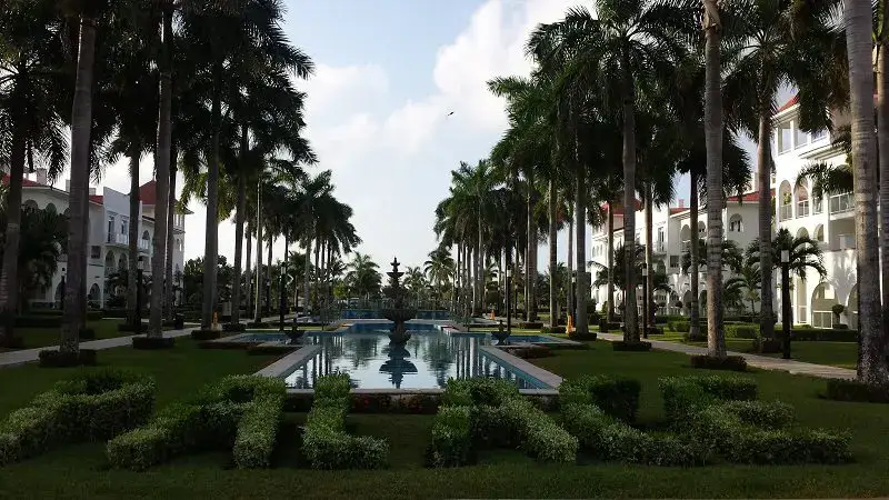 My Honest Review of The Riu Palace Mexico (2023)