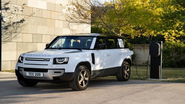 E-Wende bei Land Rover: Zwei Defender-Varianten im Vergleich