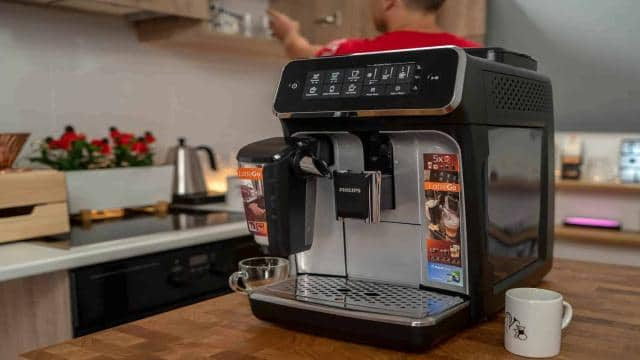 Philips 3200 LatteGo Review 2023: Less Is More!