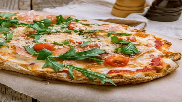 Was ist eigentlich der Unterschied von Pizza und Pinsa? - Me.ta. der italienische Supermarkt in Frankfurt