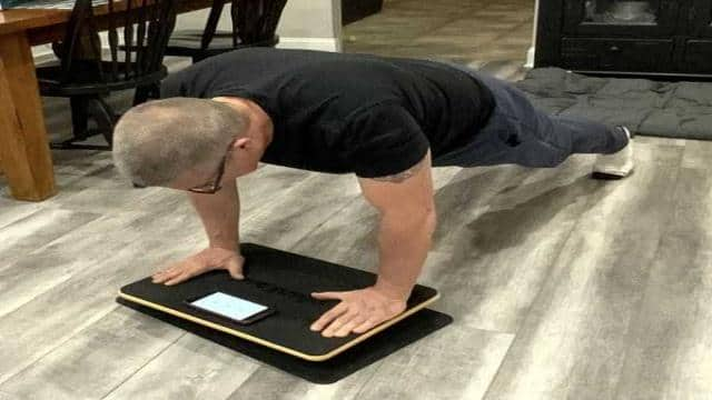 Plankpad Pro plank and balance board review – gamify your core workout!