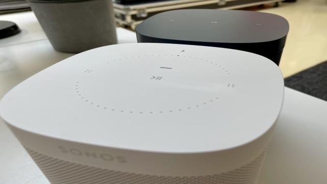 Sonos One vs One SL: Die kleinen Unterschiede