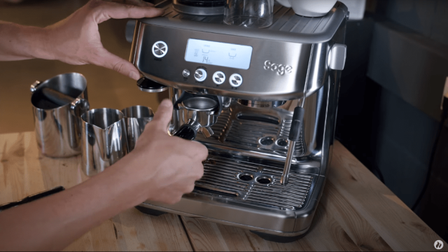 Sage Barista Pro Test – die wahre All-in-One Siebträgermaschine?