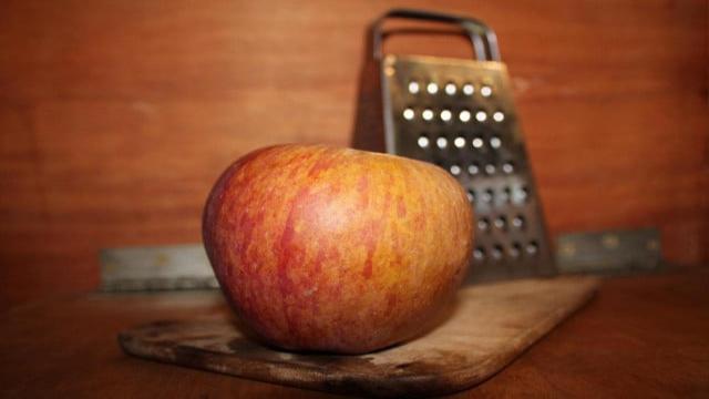 Geriebener Apfel: Ein einfaches Hausmittel gegen Durchfall