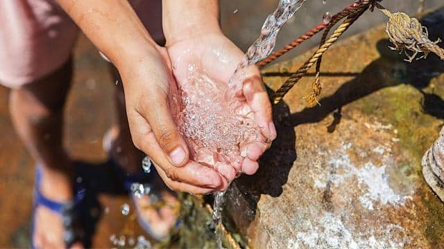 Warum Wasser sparen? 8 Gründe, es nicht zu verschwenden