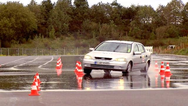 Bremsweg, Anhalteweg, Reaktionsweg: Was bedeutet das nochmal?