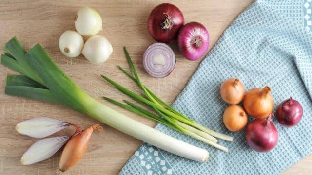 Was ist der Unterschied zwischen Lauch, Porree, Zwiebeln & Lauchzwiebeln?