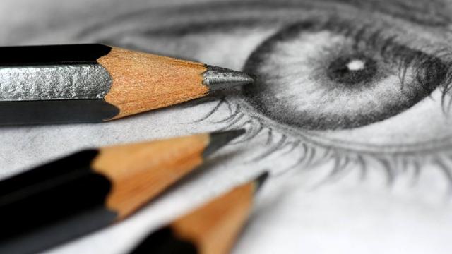 How to start pencil drawing: 5 practical tips | Learn to draw and paint in the Academy of Fine Art Germany