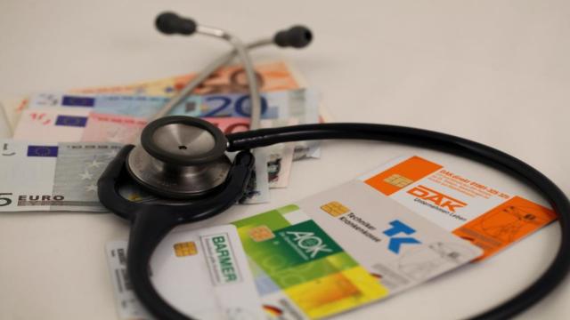 Bonusprogramme: Viele Krankenkassen zahlen Geld zurück - aber kaum einer will es