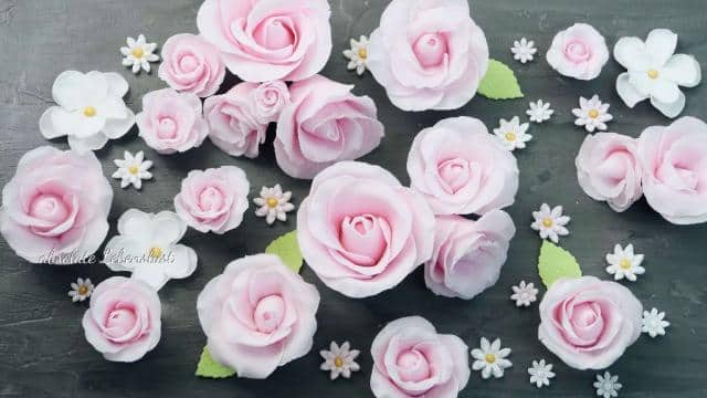 Fondant Rosen selber machen | einfach hübsche Rosen modellieren