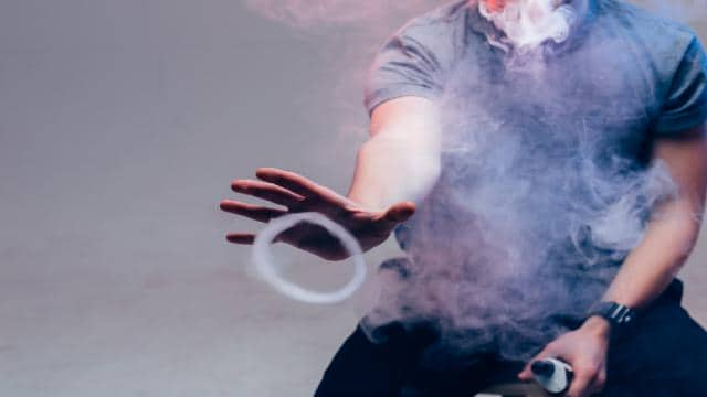 Vape Tricks – So gelingen dir die beliebtesten Dampf-Tricks für Einsteiger