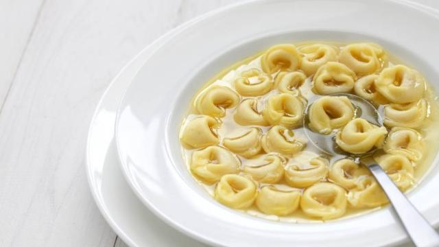 15+ perfekte Soßen für Ravioli & Tortellini