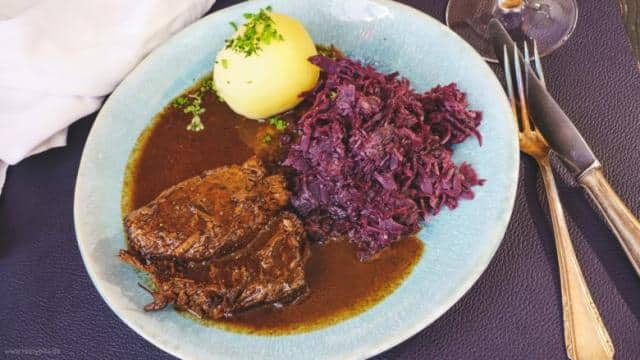 Rinderbraten in Rotweinsauce