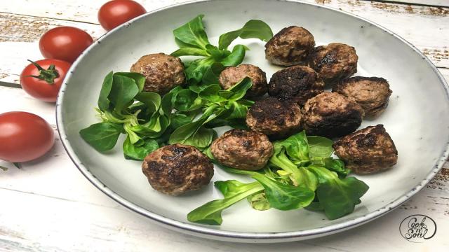 Fleischklößchen braten als Snack, für feine Eintöpfe oder Suppe