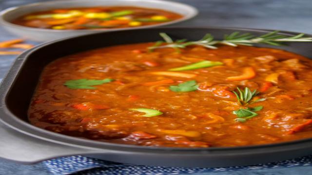 Gulasch im Backofen zubereiten