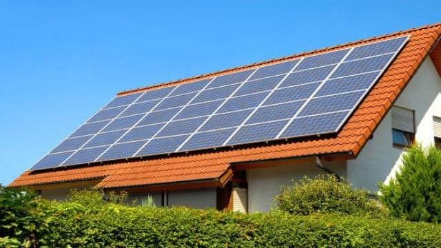 Alle Infos zu Anlagentypen und Kosten einer Solaranlage