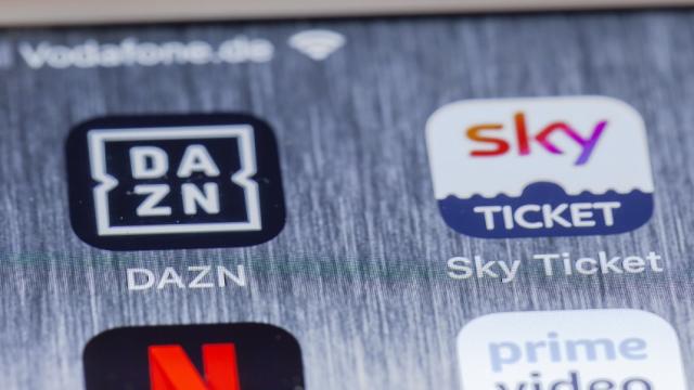 Sky oder DAZN: Welcher Sender zeigt die Sonntagsspiele der Bundesliga?