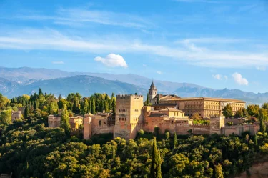 Alhambra: Spaniens berühmteste Sehenswürdigkeit